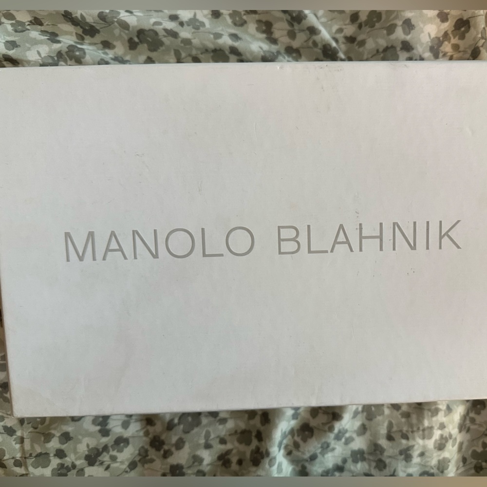 Manolo nude high heels